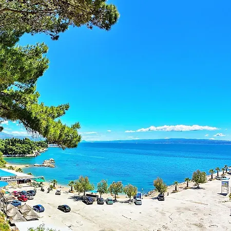 Апартаменти Sea View 4 In *