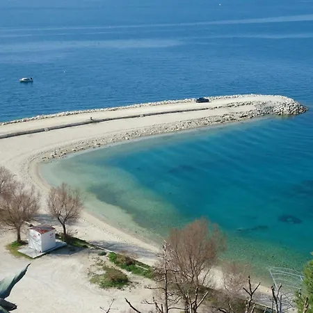 Sea View 4 In *